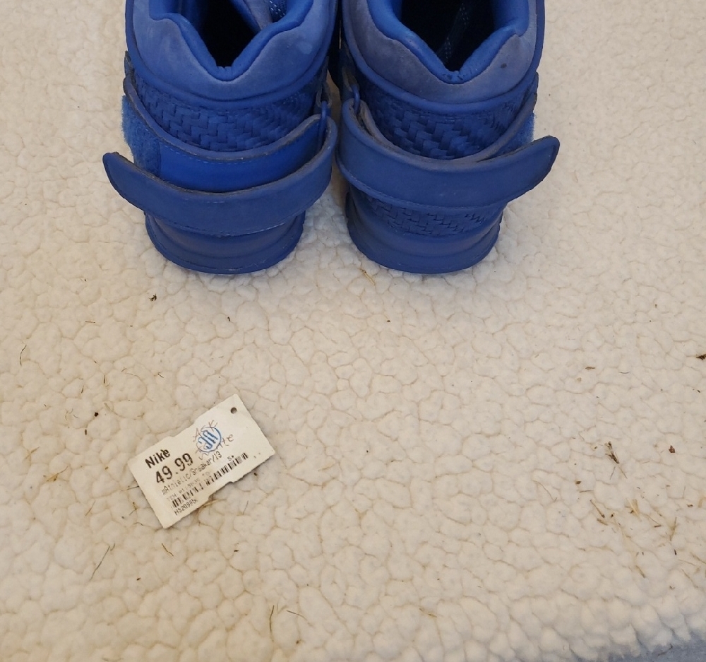 Nike Royal Blue Sneakers - Picture 3 of 4